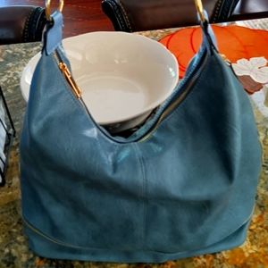 Perfect BLUE 💙 shoulder bag